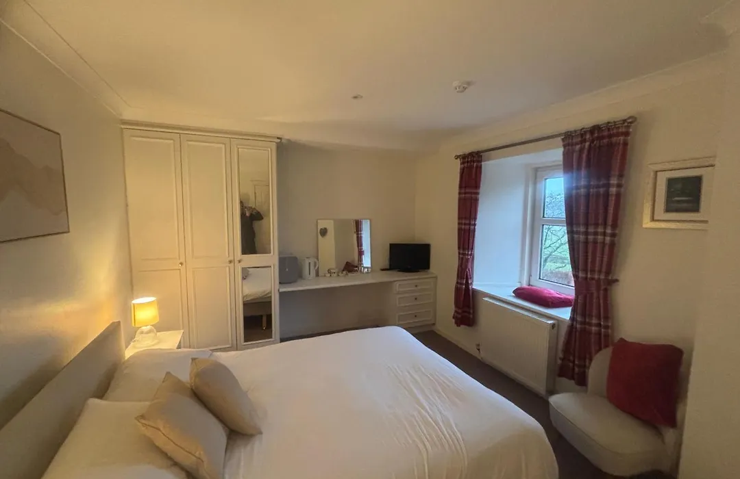 Airds Farm Guest House-1